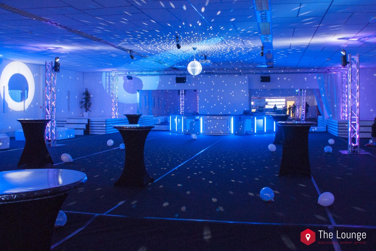 The Lounge — photo 2