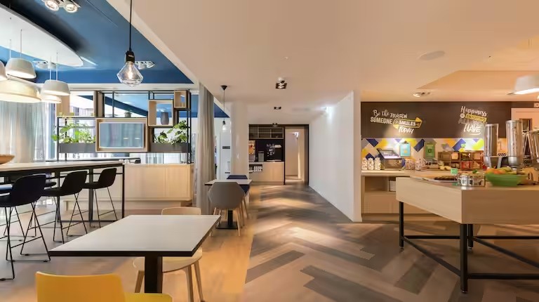 Hampton By Hilton Antwerp Central Station — photo 3