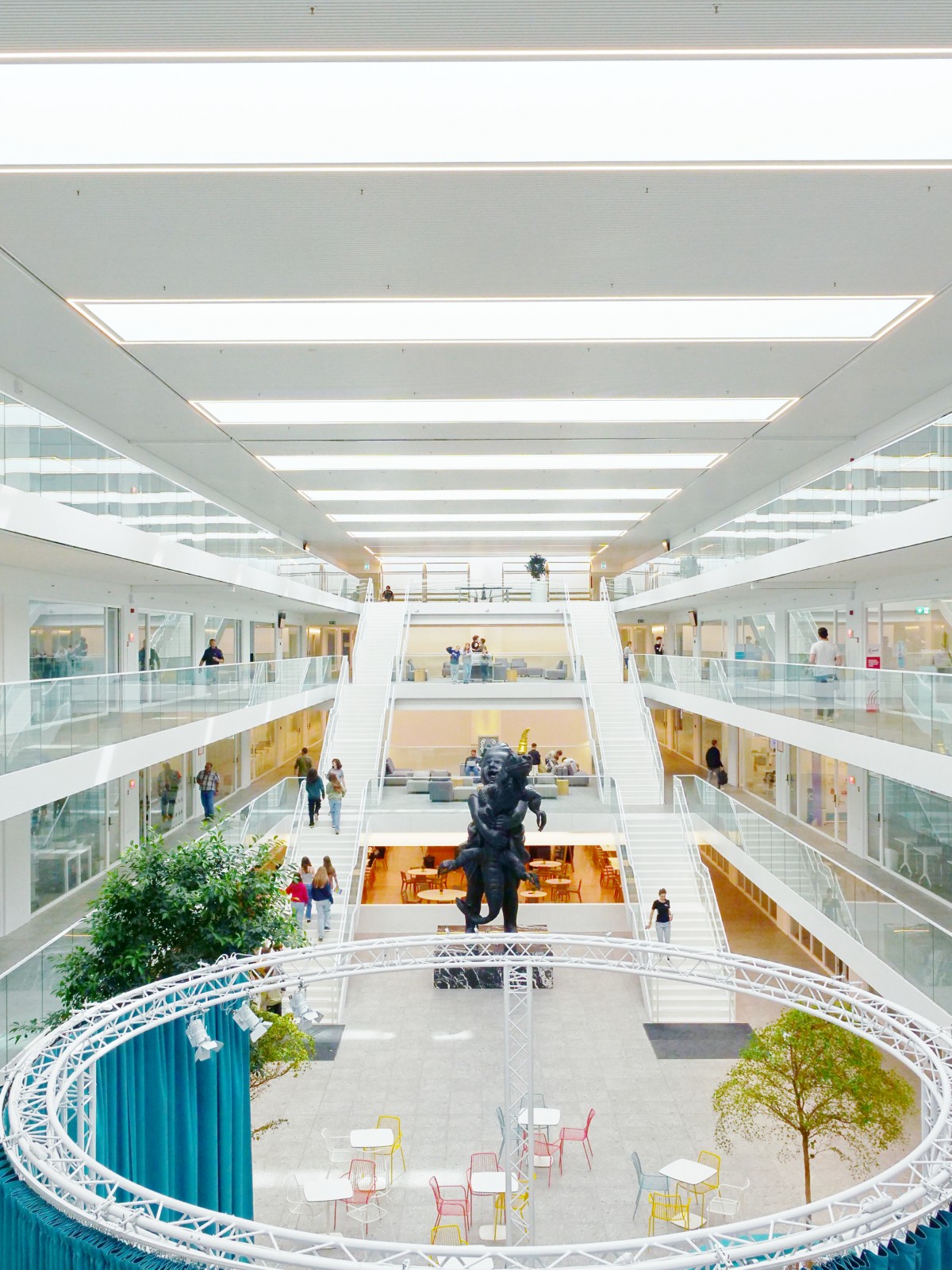 T2-campus — photo 2