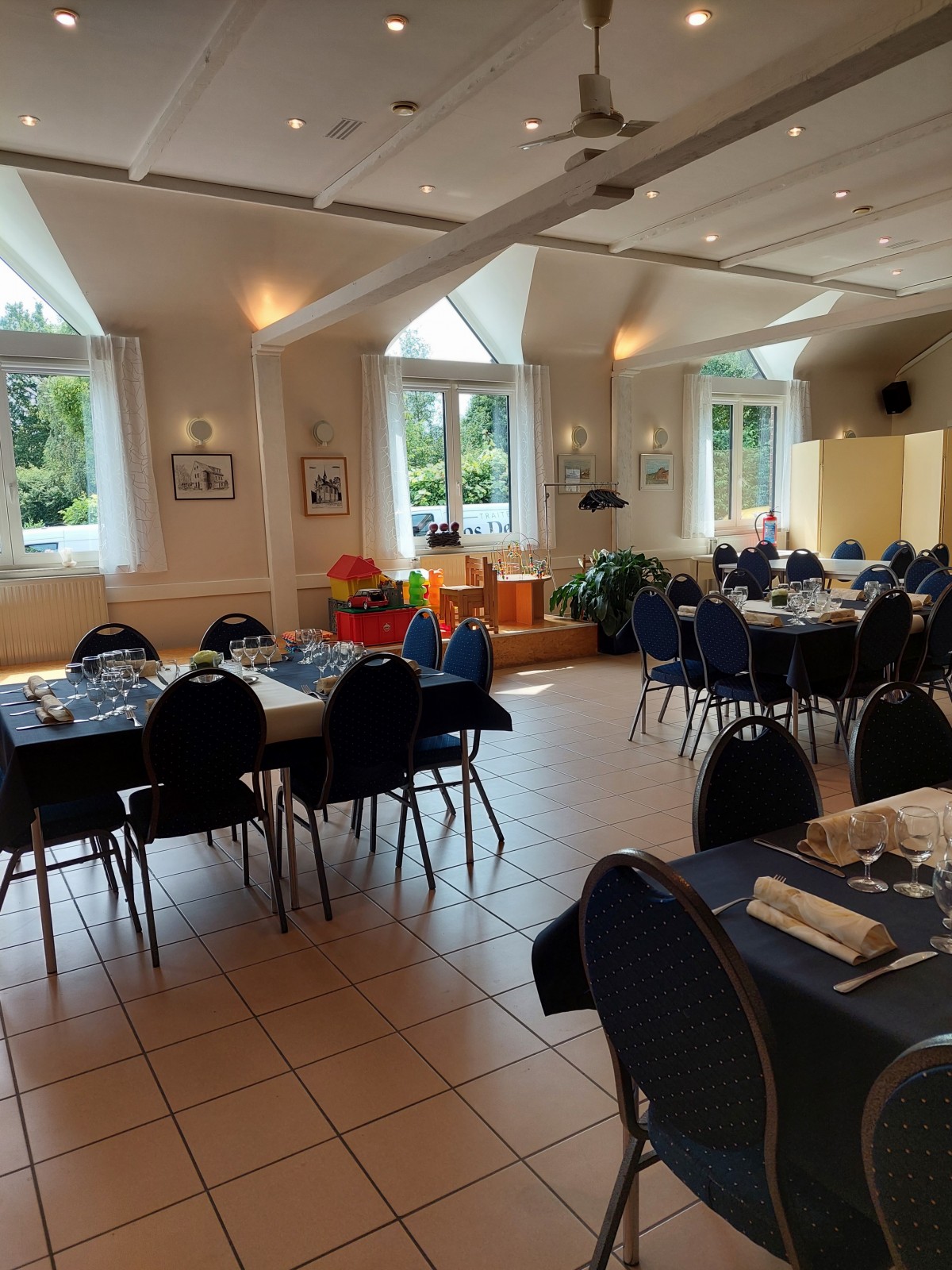 Zaal Caverelle — foto 3