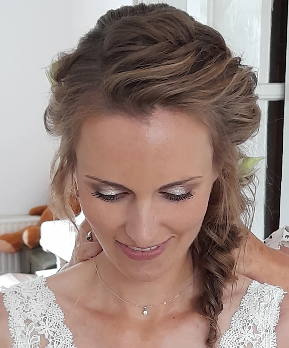MK Bruidsmake-up & Kapsel — photo 3