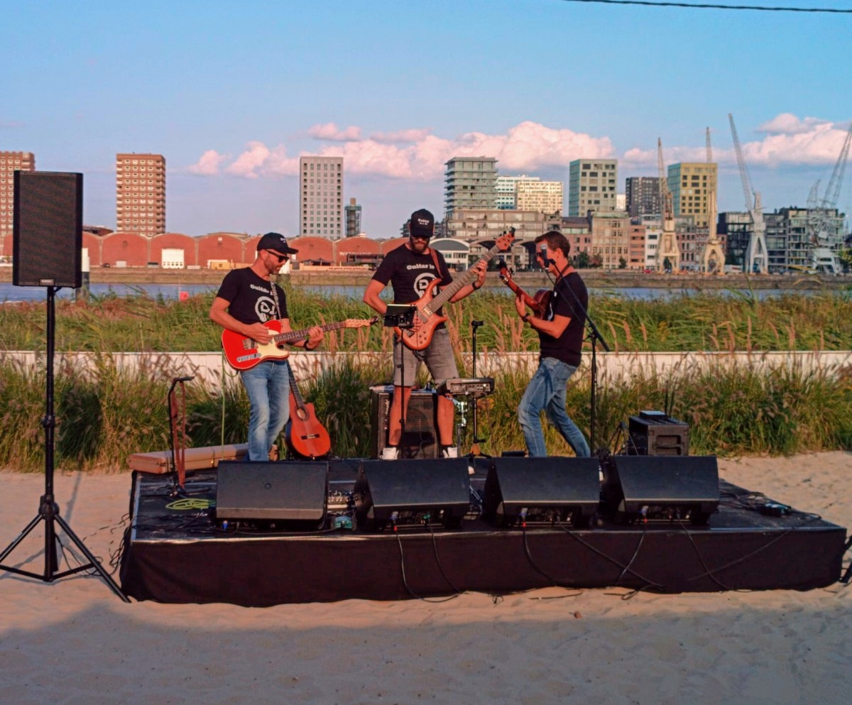 Guitar is a DJ — photo 5