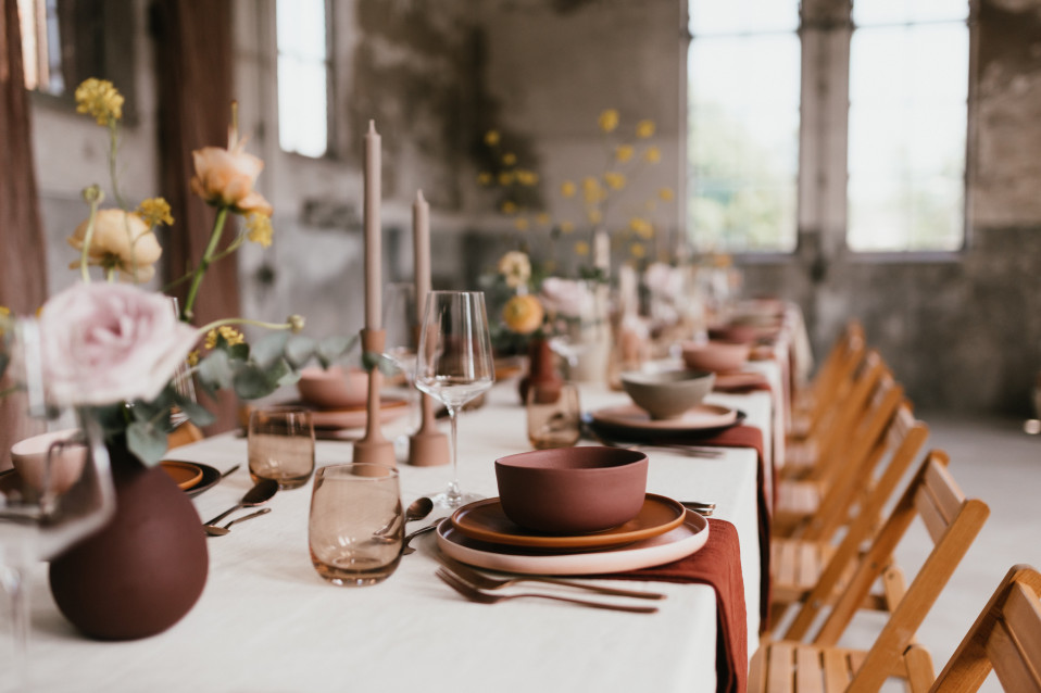 Set Tables — photo 2