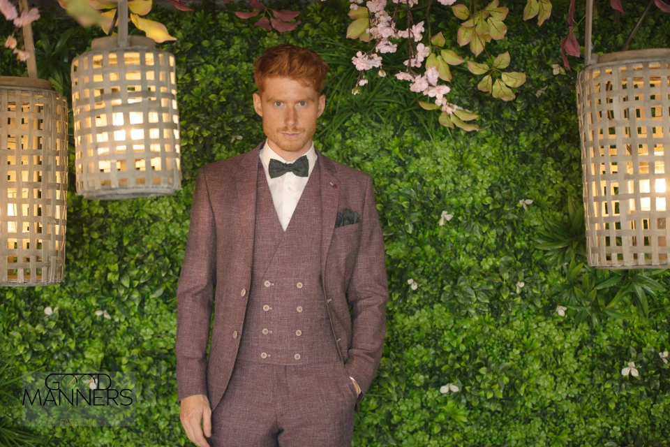 The Black Tie — photo 4