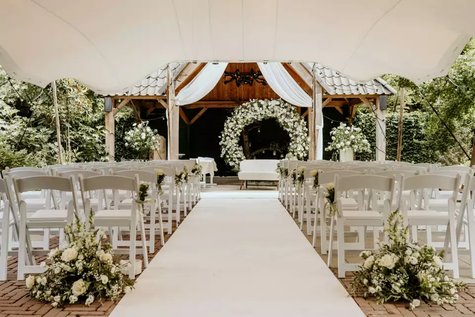 Vows 'n Roses by De Nieuwe Dominee — photo 3