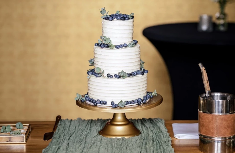 Regina's Bakery — photo 3