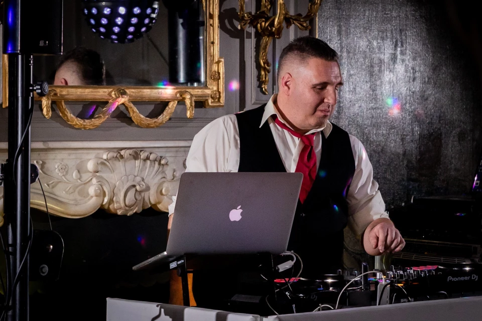 DJ Show Illusion — photo 2