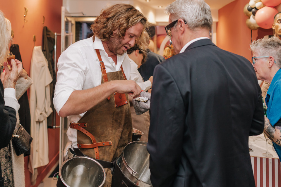 The Dutch Oysterman — photo 2