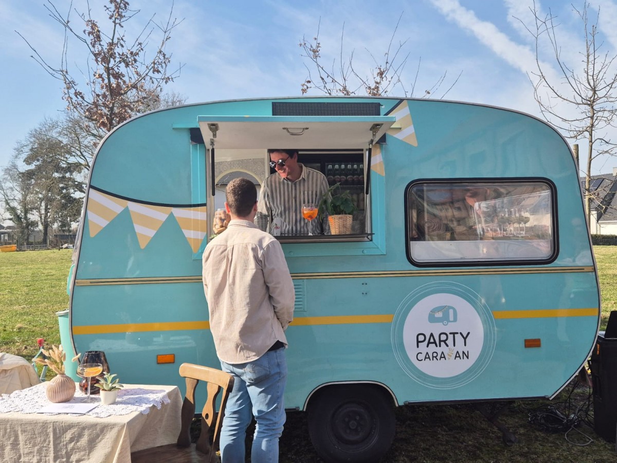 Partycaravan - Speelcaravans — photo 2