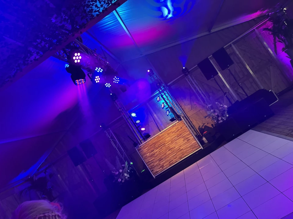 Allround Wedding DJ — photo 5