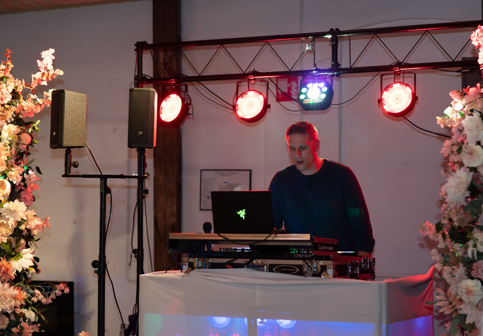 DJ Derick — photo 2