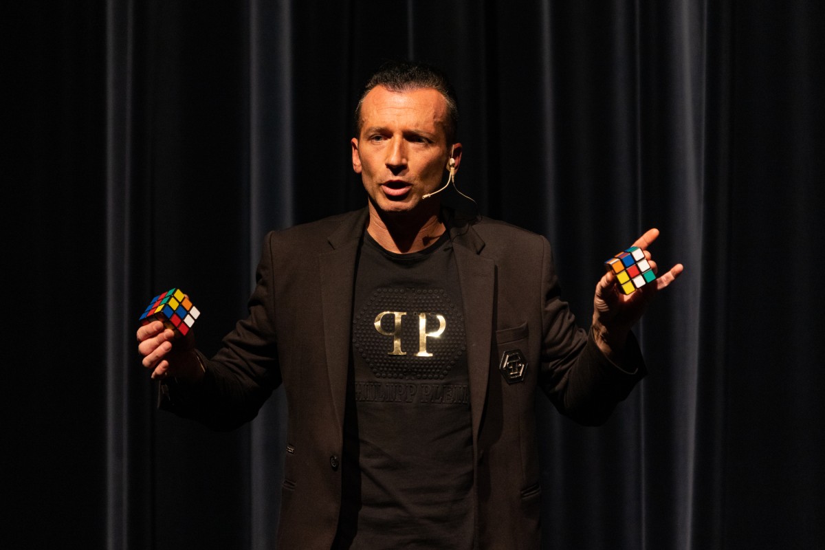 Magician Chris Williams — photo 5