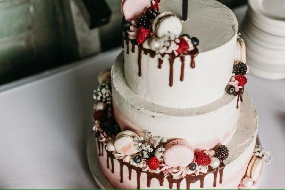 Plonie's Patisserie — photo 5
