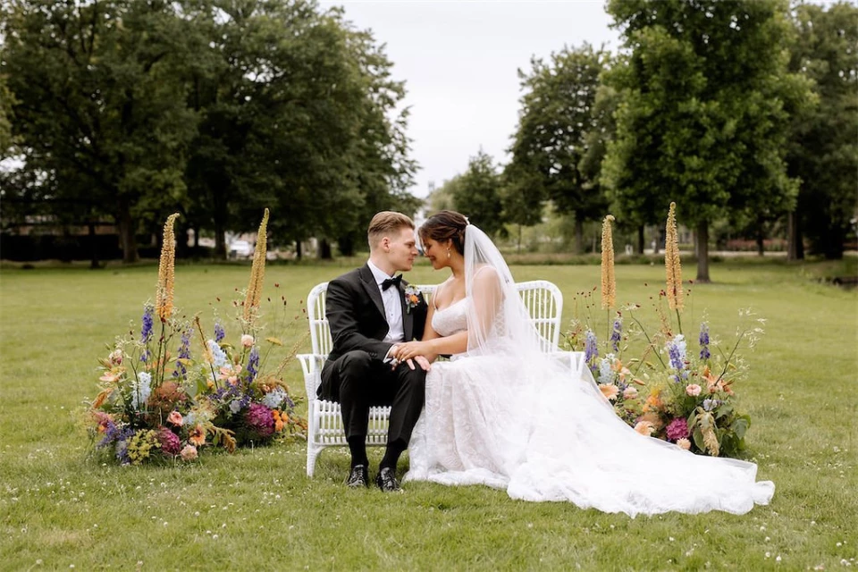 Peachful Bridal Boutique — photo 4