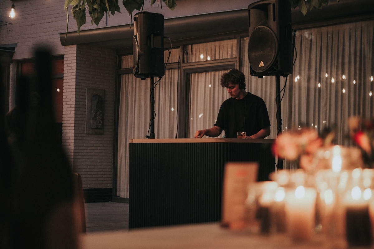 BOOZE 'N BASS — photo 4