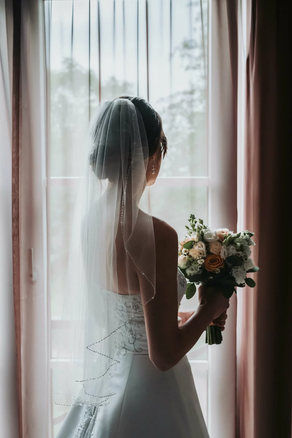 The Wedding Essentials — photo 5