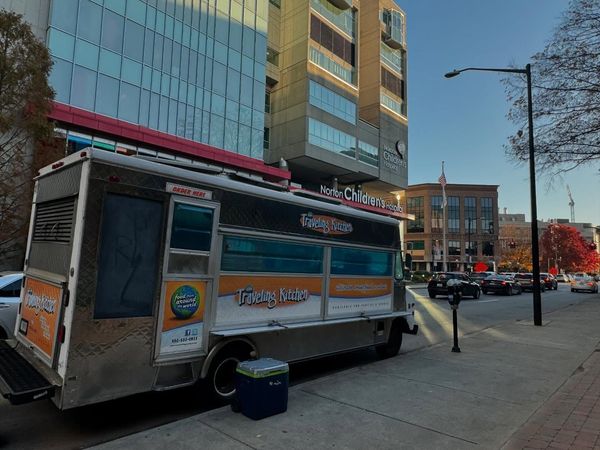 Traveling Kitchen foodtruck catering