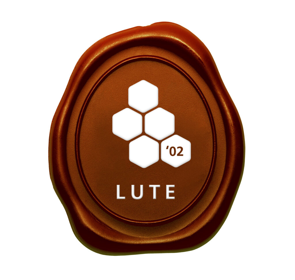 LUTE — photo 2