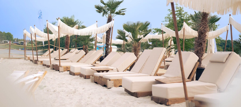 Amici Beach Club — photo 2