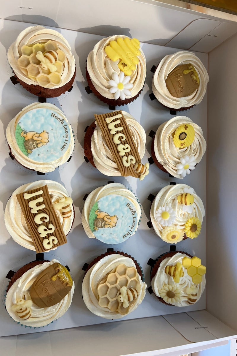Conny's Cakes & Flowers — photo 2