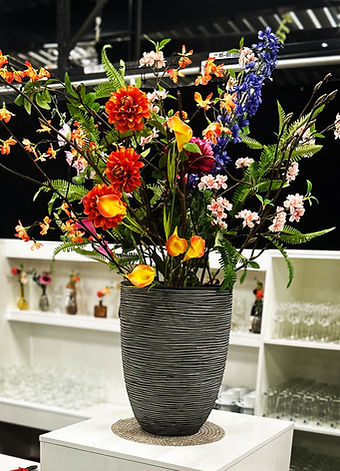 Flowers & Styling By Corine — photo 4