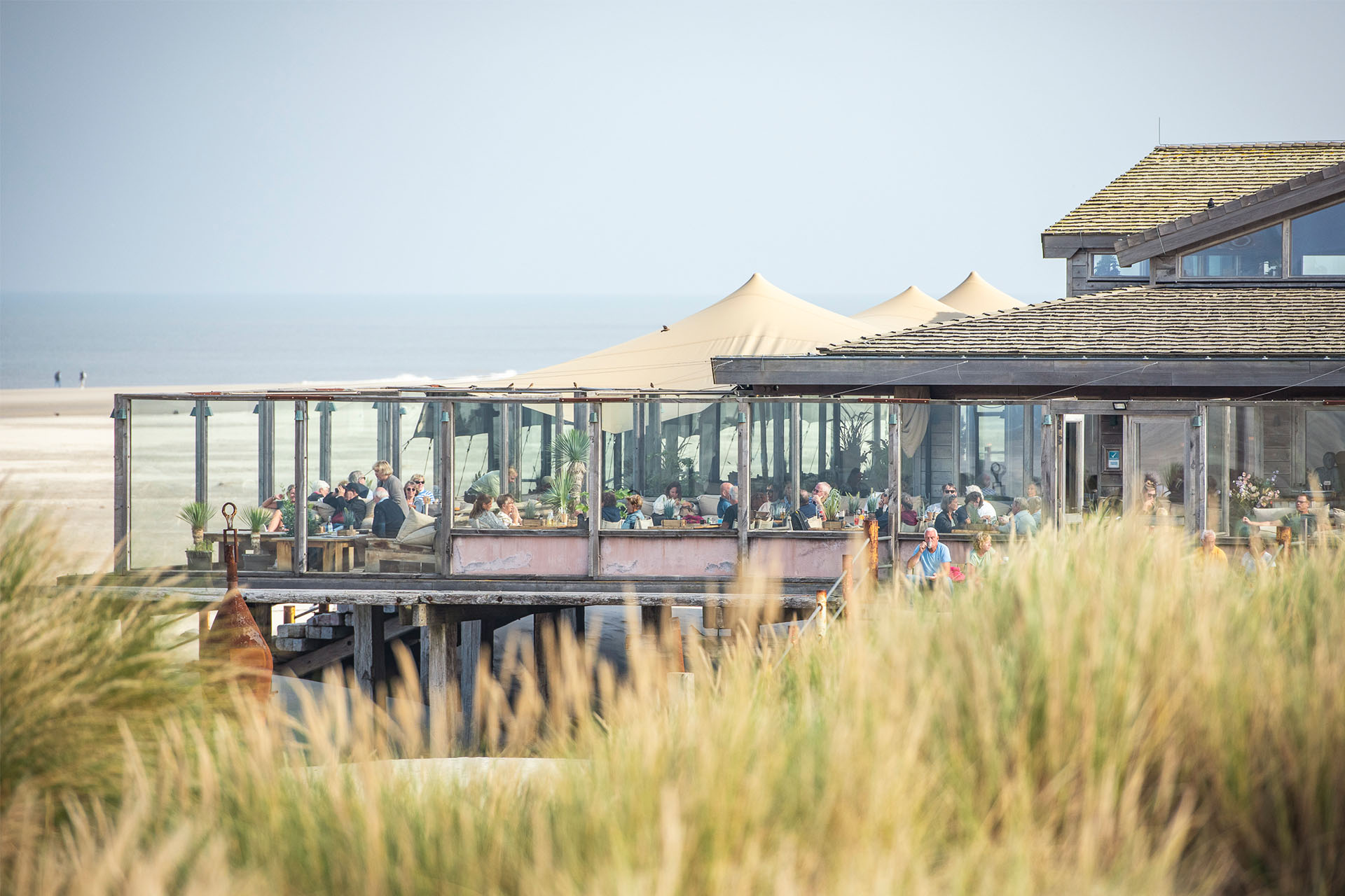 Strandpaviljoen West aan Zee
