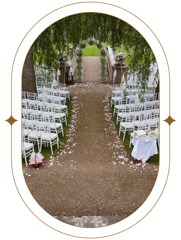 Laura's Wedding Charm — photo 2