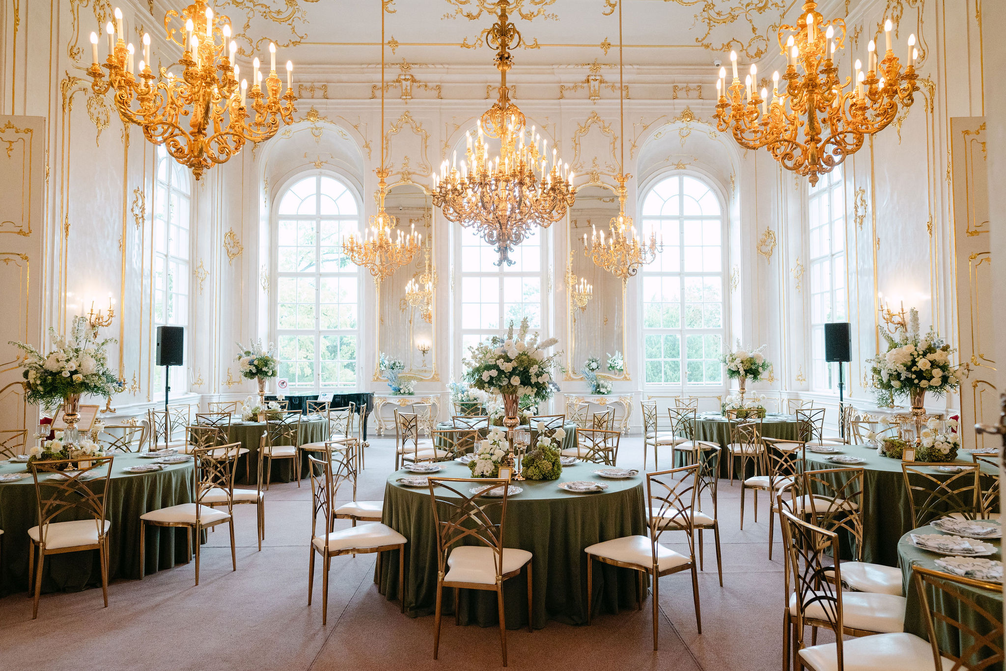 Blush Wedding Decor — photo 2