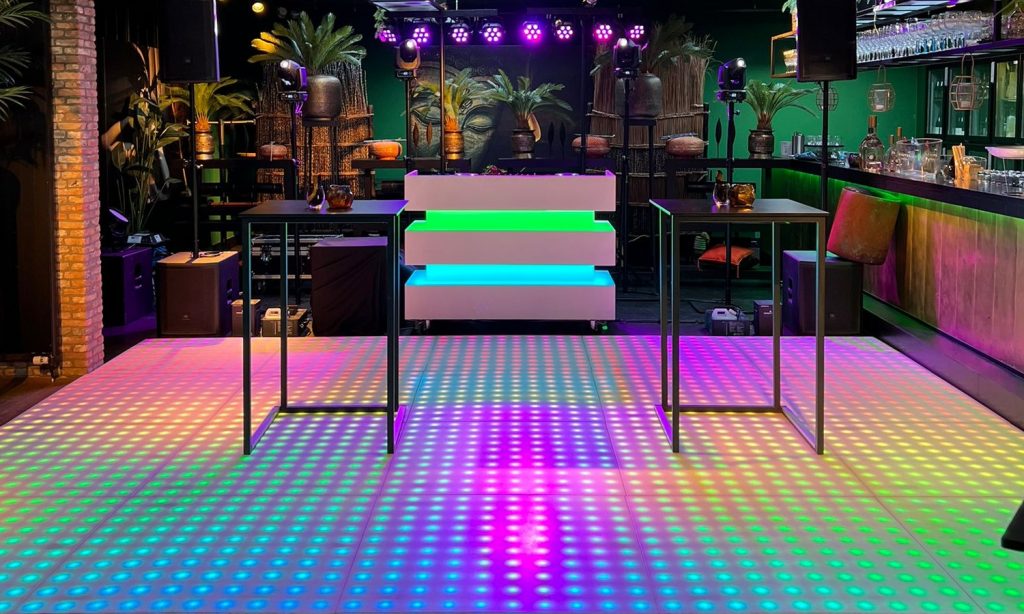 The DJ — photo 4
