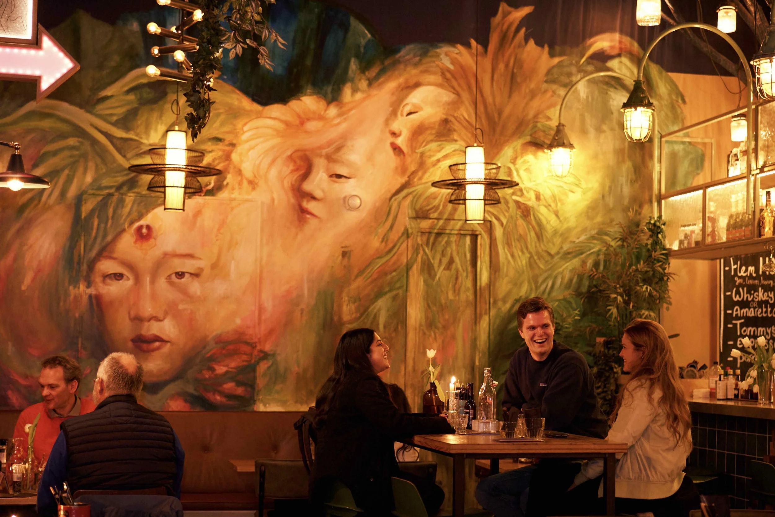 Bar Hout — photo 2