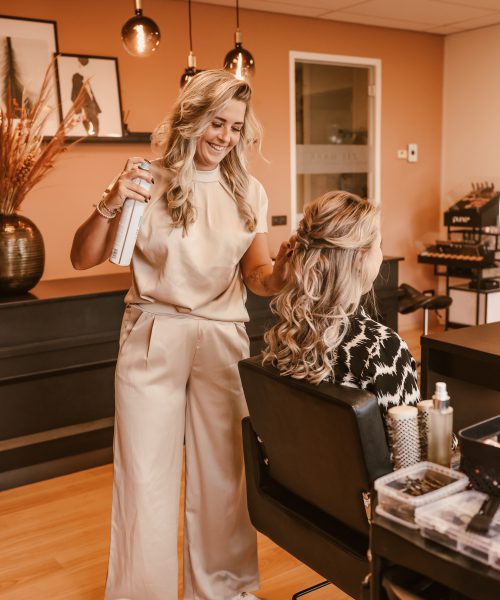 Zie Haar | Hairstylist | Bruidsstylist | Make-up Artist — photo 4