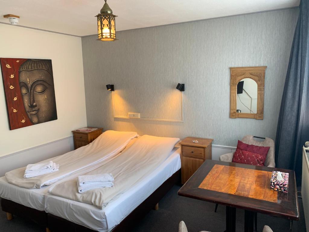Amadeus Hotel Haarlem — photo 2