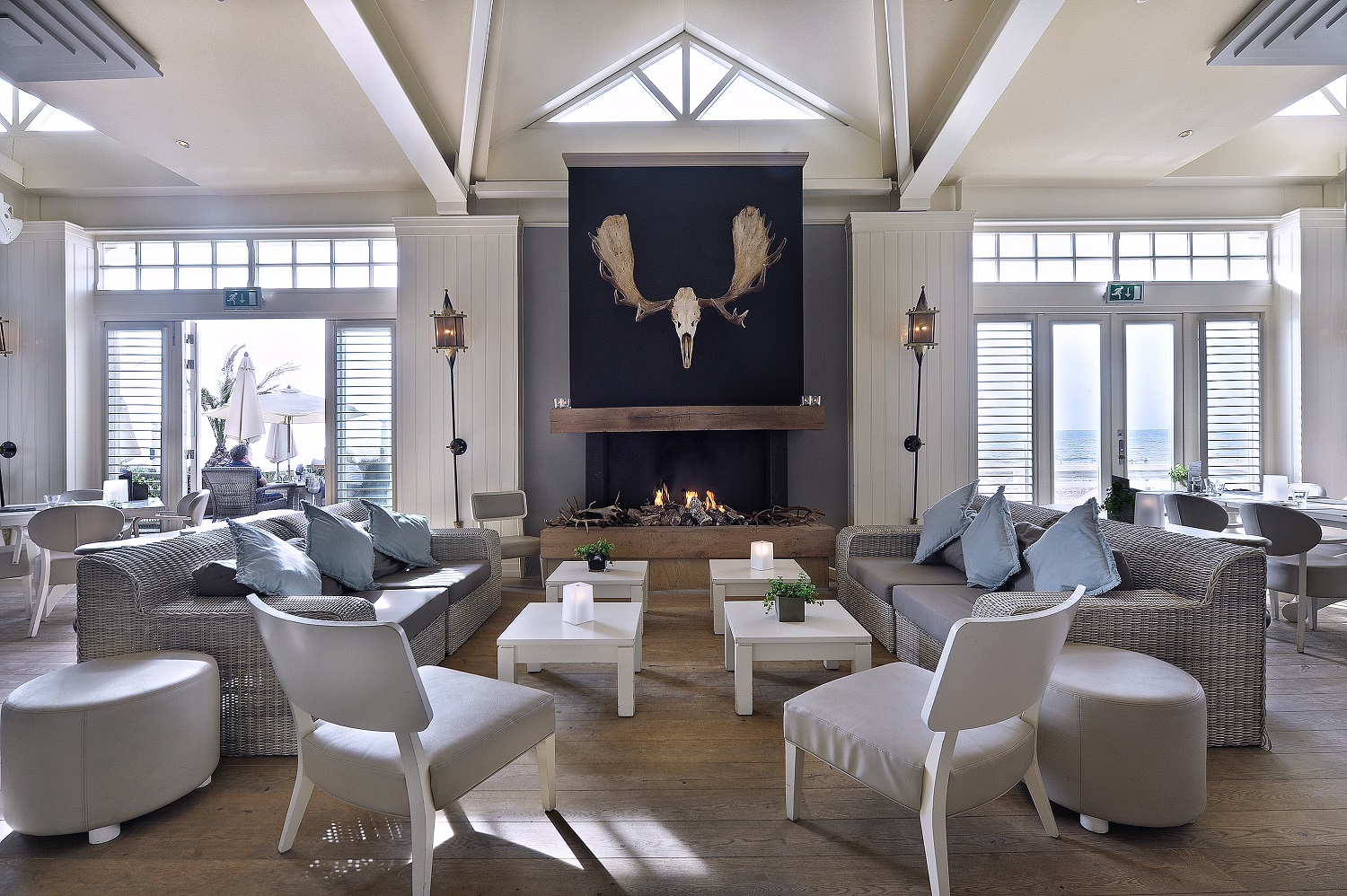 BREAKERS Beach House