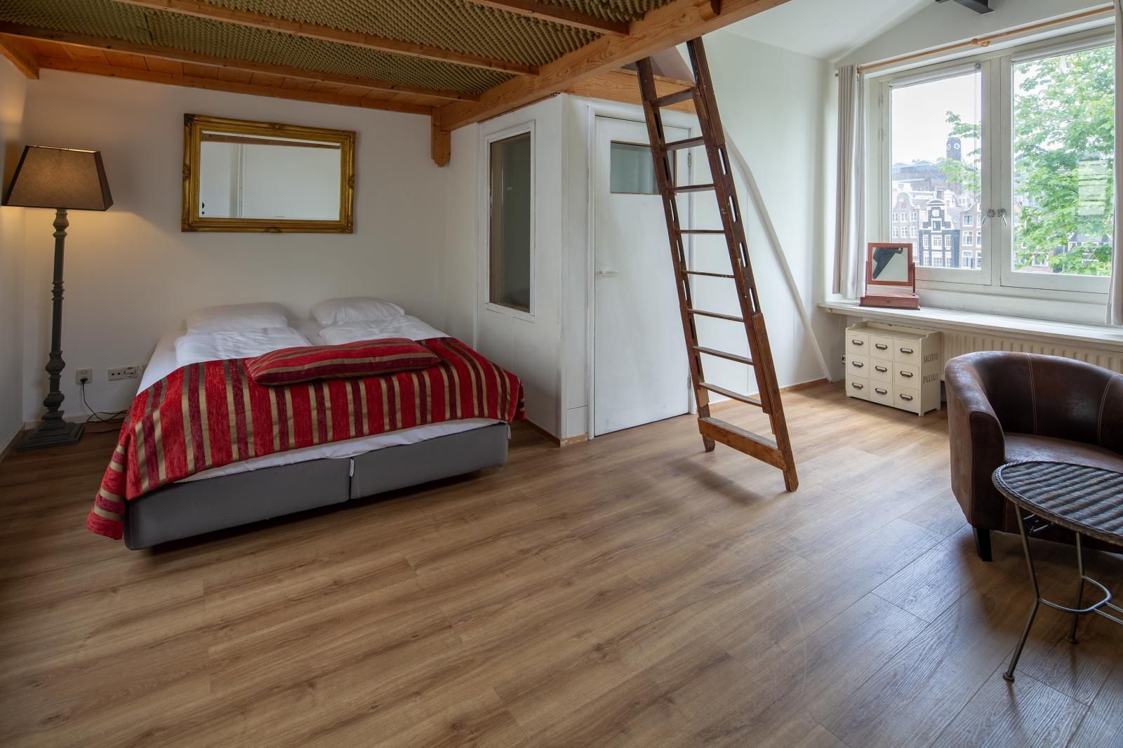 Amsterdam House — foto 2
