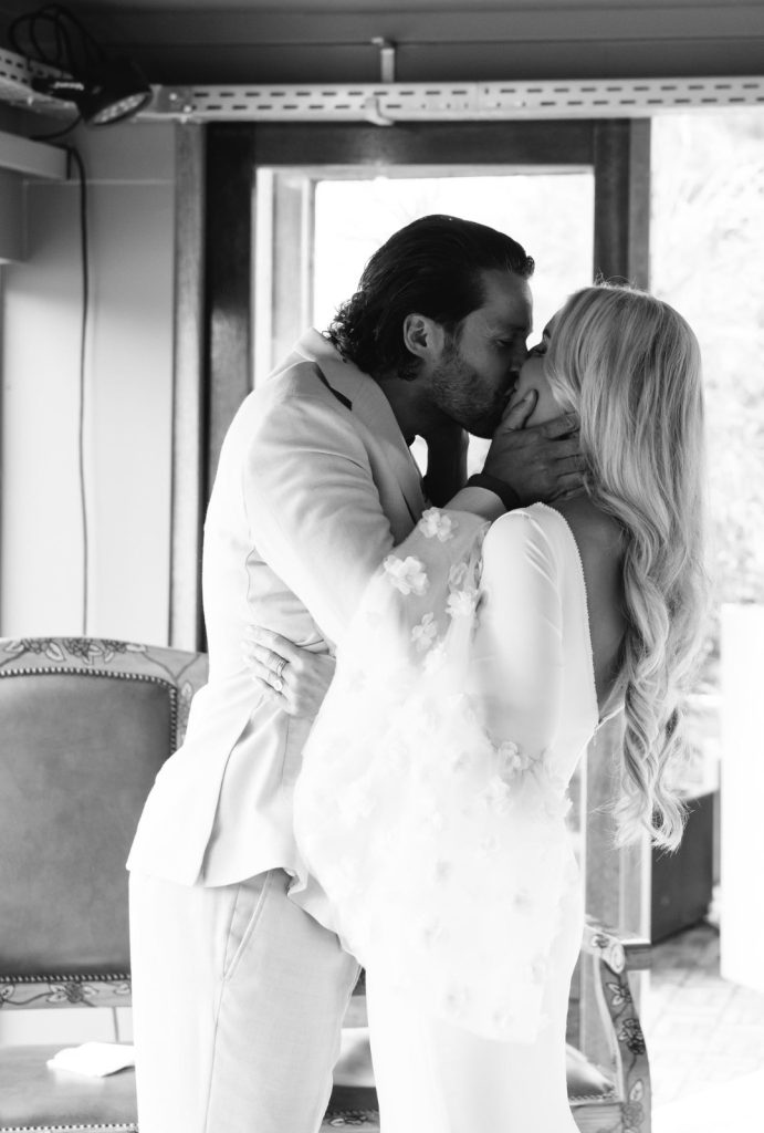 Wedding Compassion — photo 2