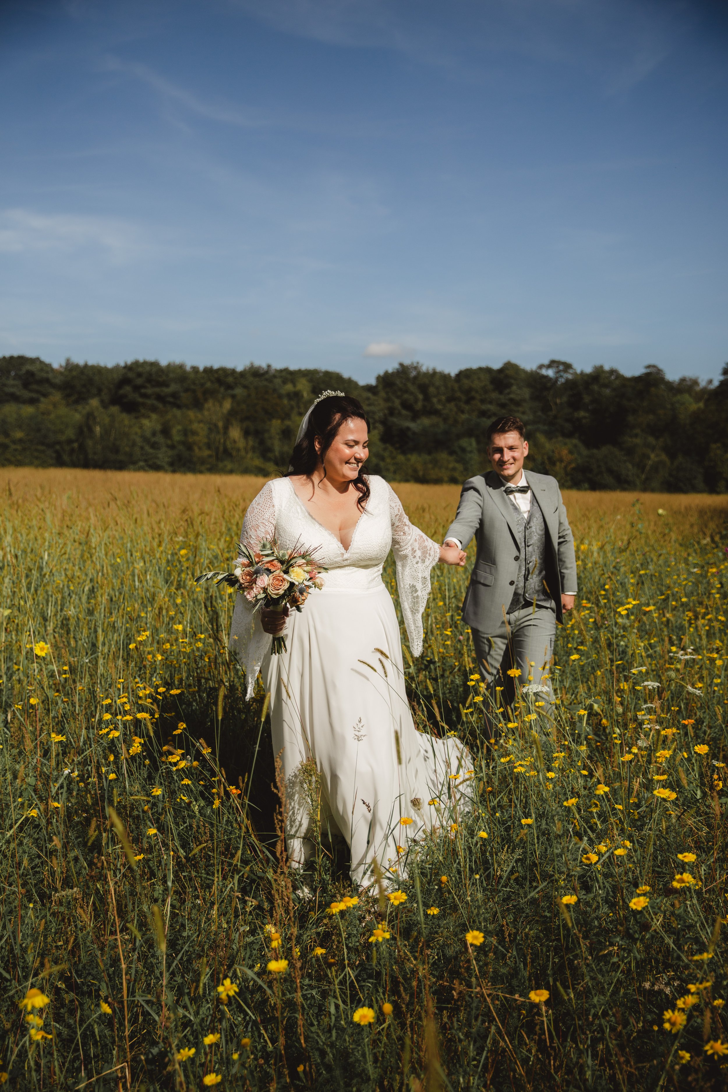 Say Yes with Es — photo 5