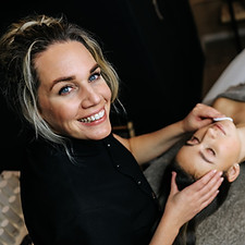 Tess Schoonackers Make-up & Hair — photo 2