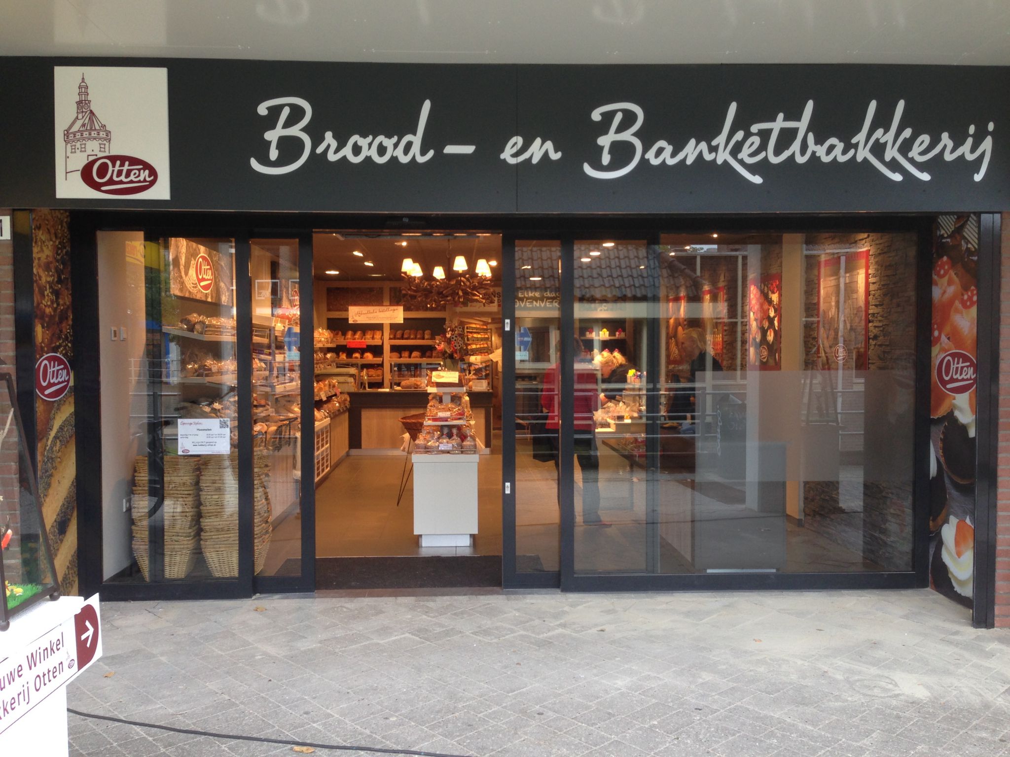 Brood- en Banketbakkerij Otten — photo 5