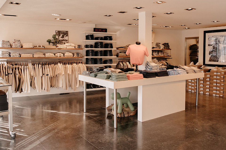 Van der Weerden Kleding — photo 3