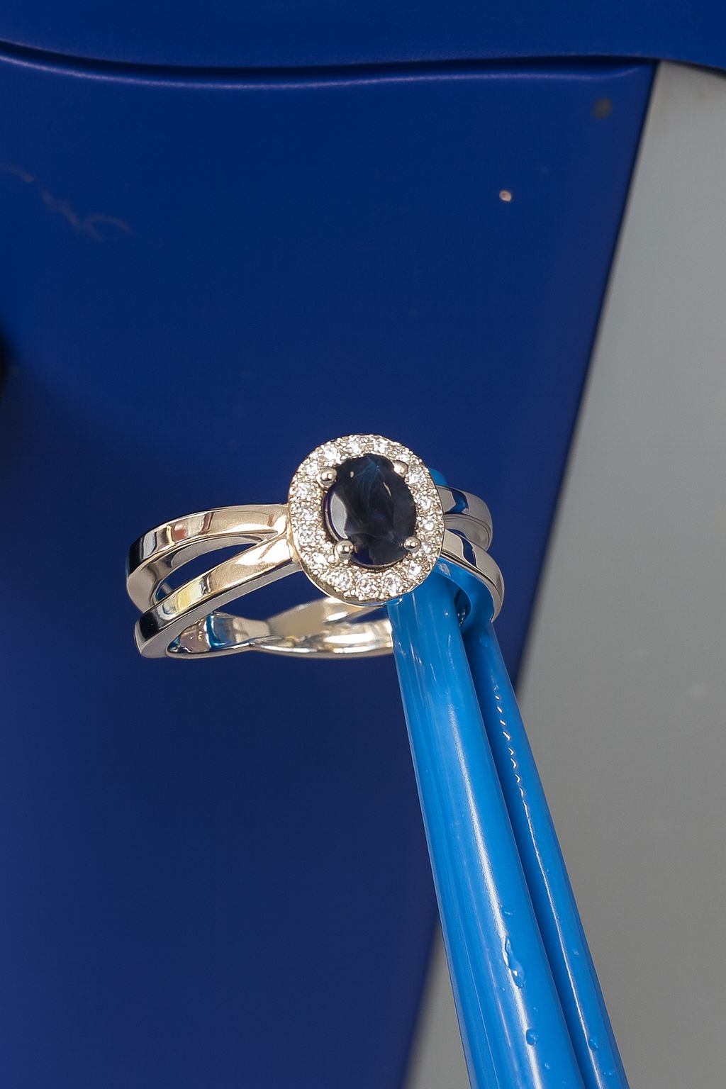 Juwelier van P.J. van Moorselaar — photo 2