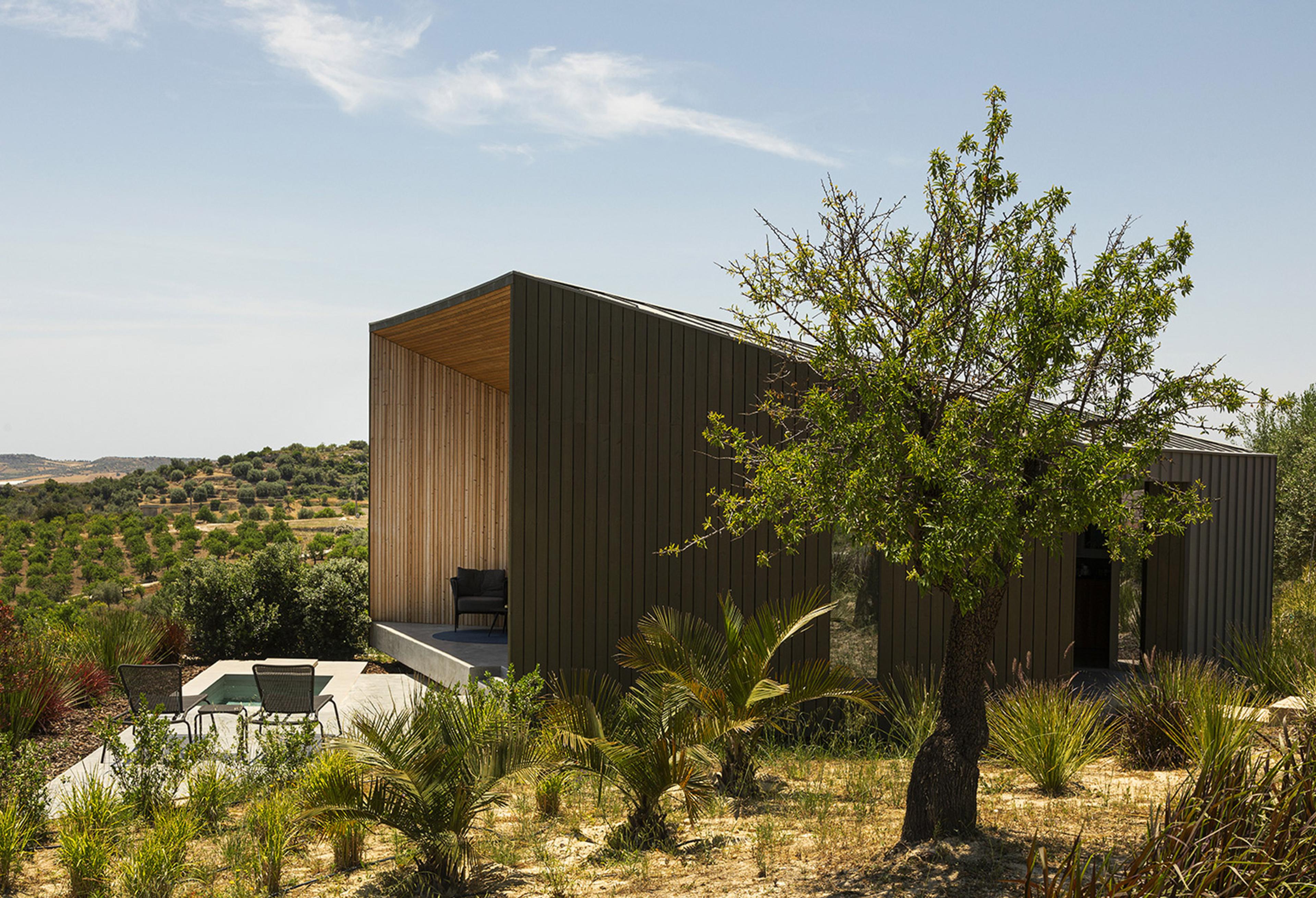 House of Hideaways — photo 4