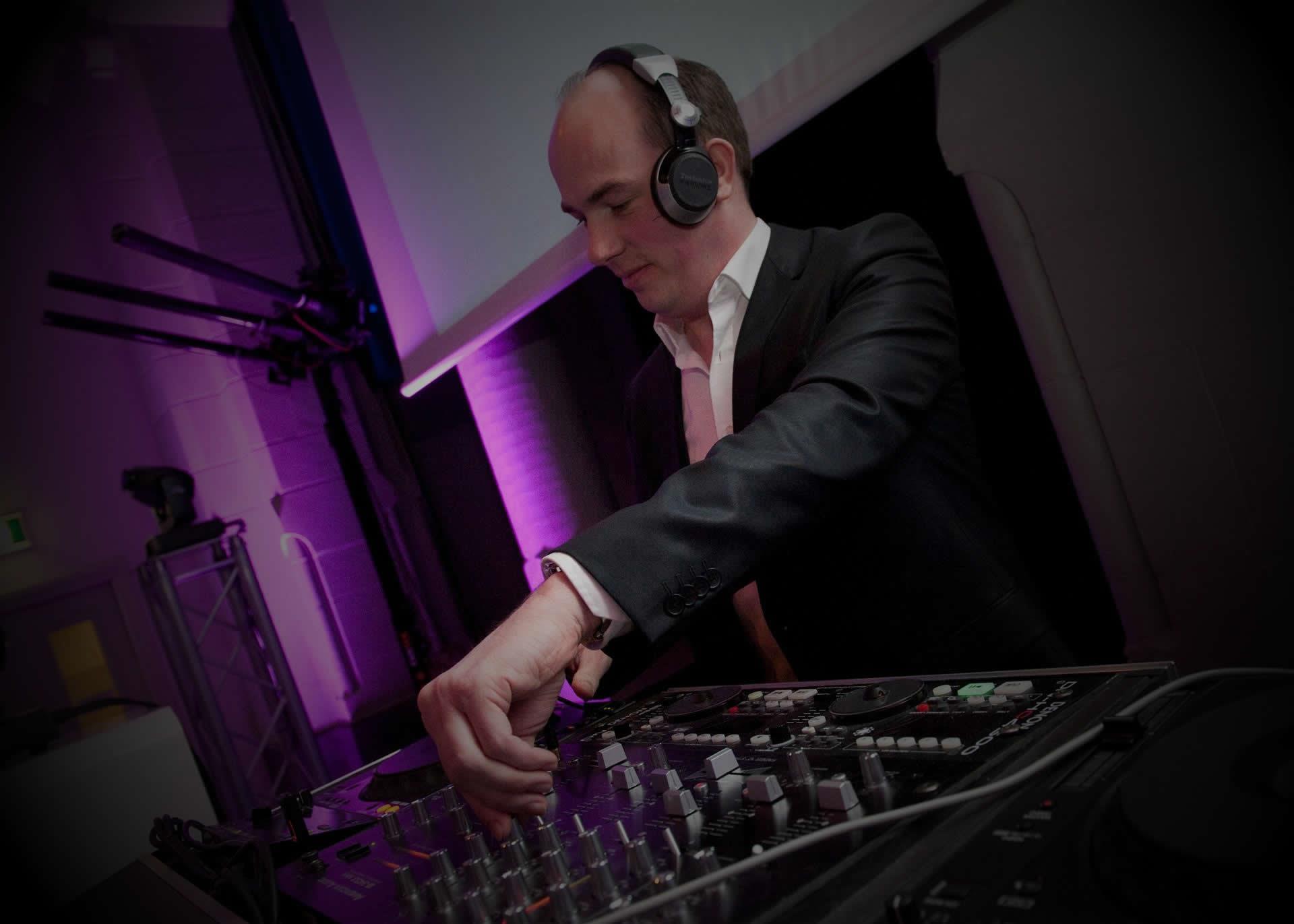 Your DJ — photo 4