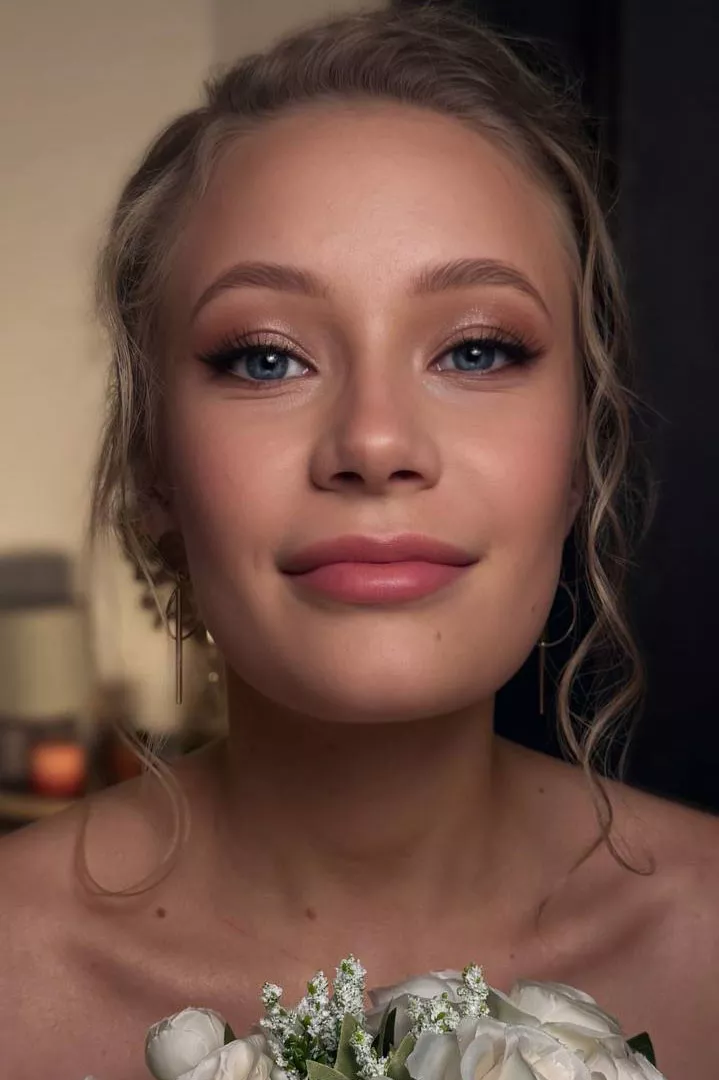 Makeup artist and hair stylist Vlada — photo 3